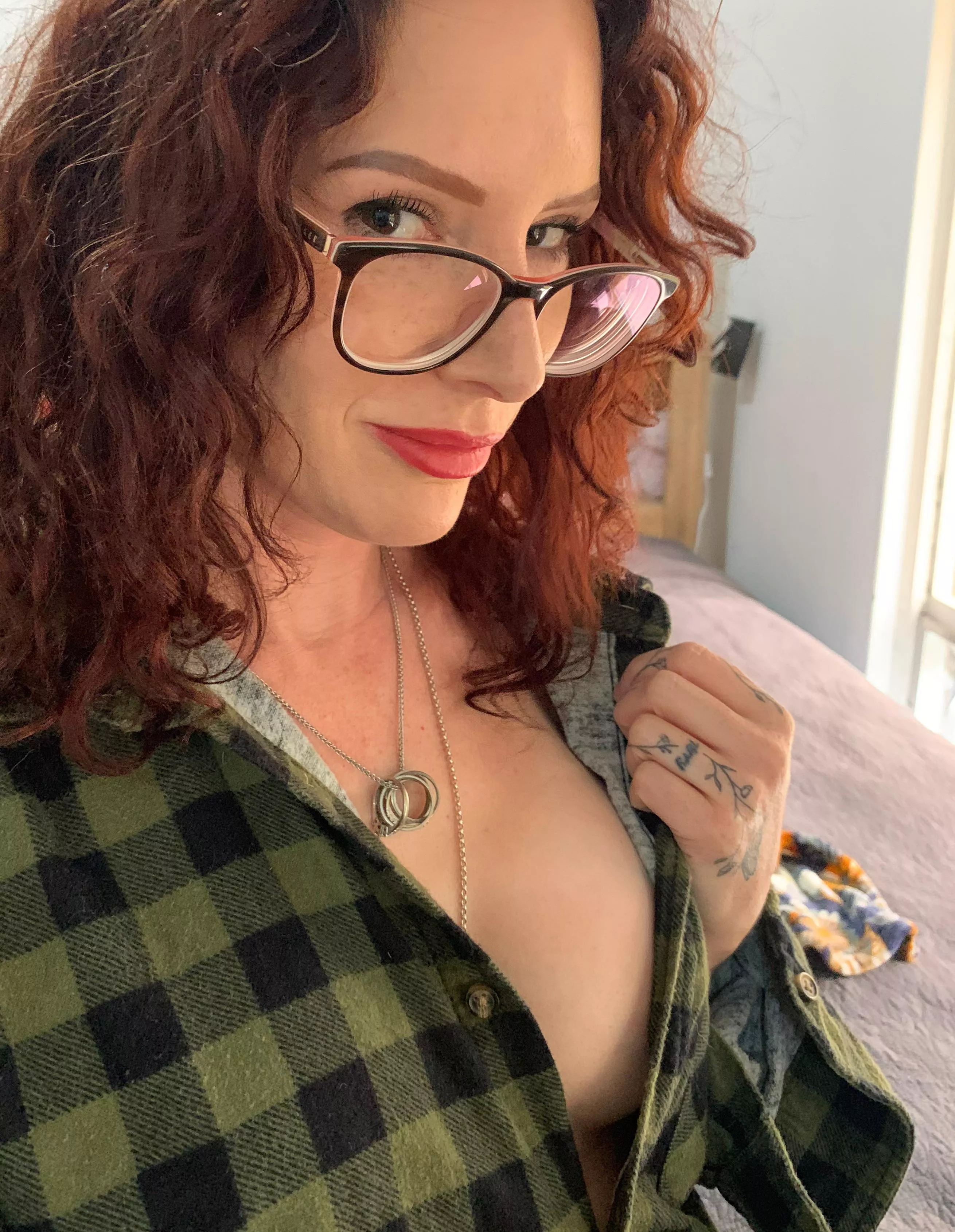 The only way to wear a shirt 😋