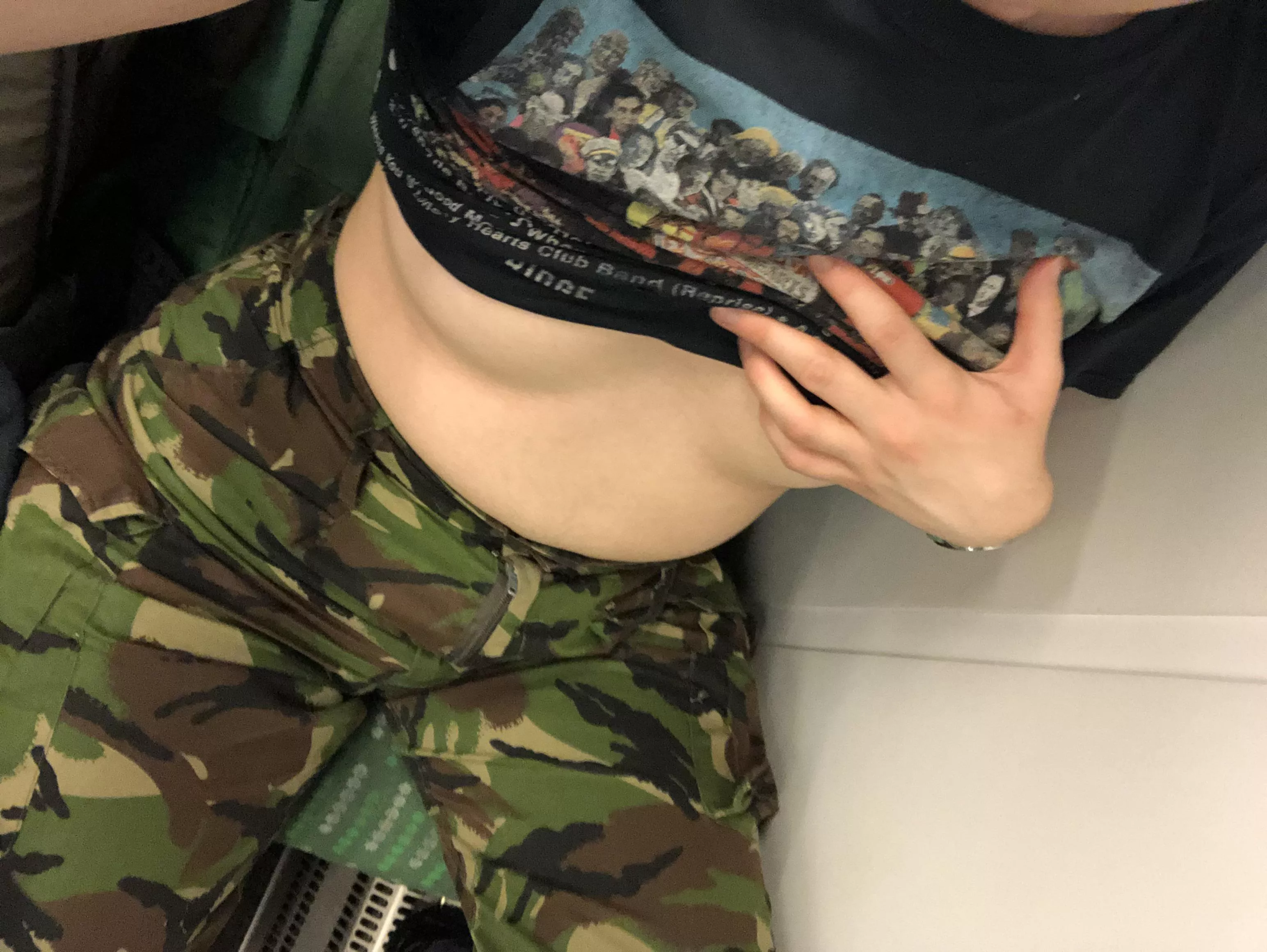 This train is way too hot 🖤