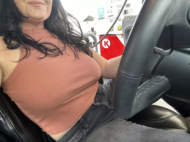 Wanna fill my tank?