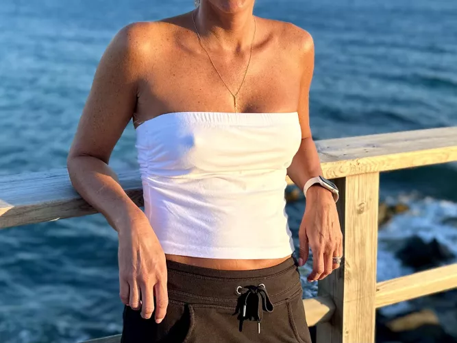 When I’m not topless on vacation, I’m braless. 52(f)