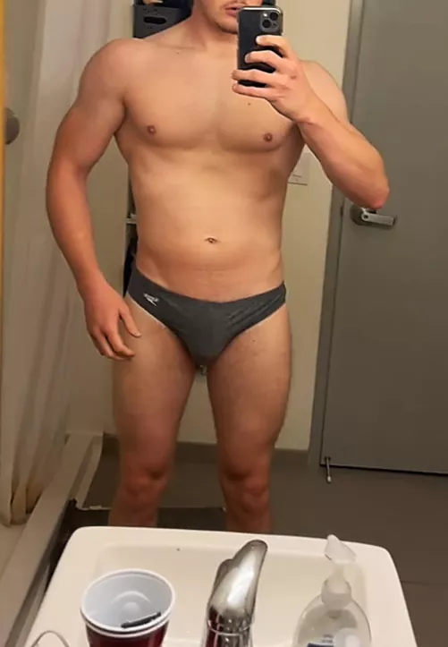 19 year old swimmer
