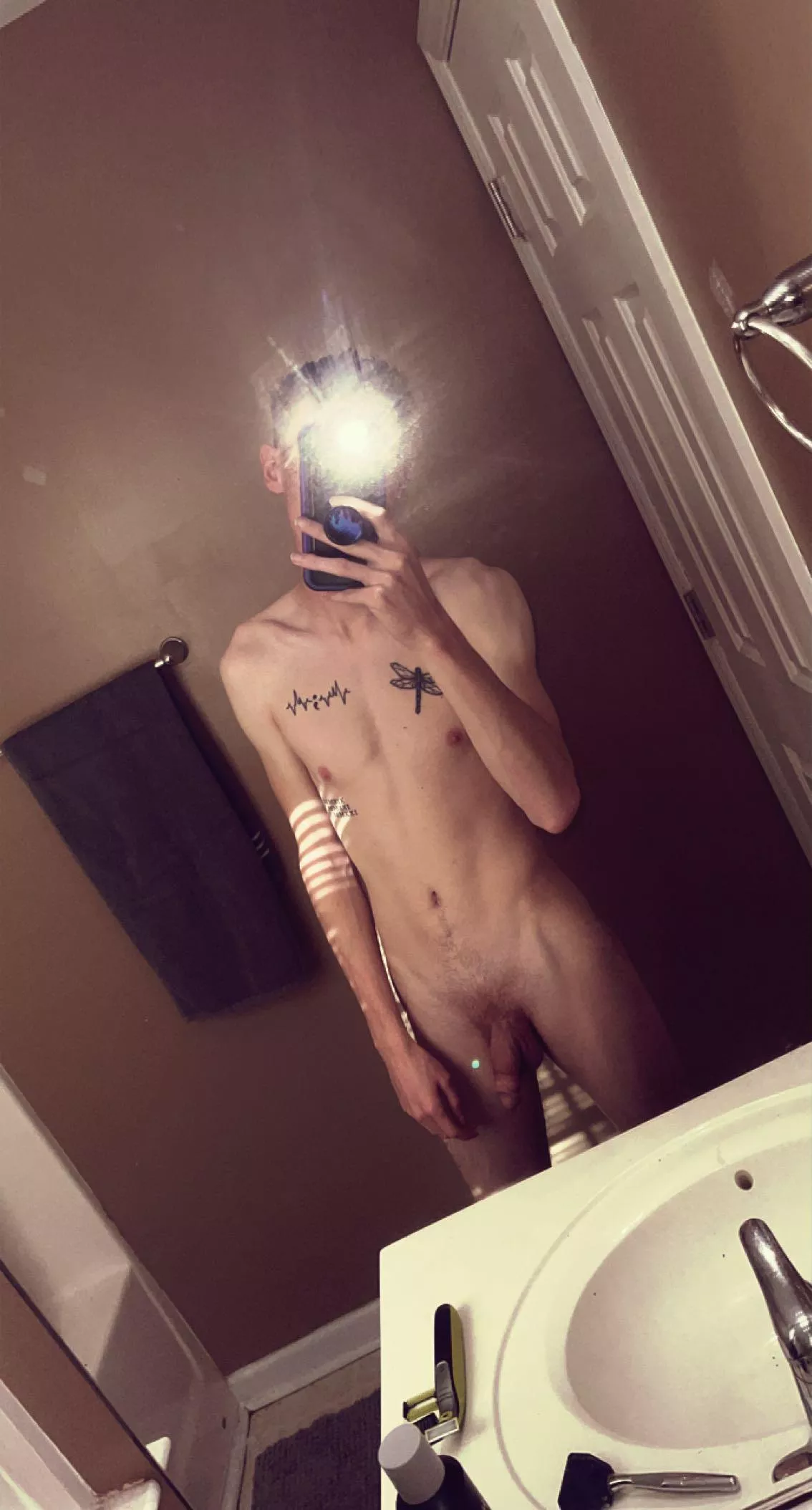 [22] How you doing? 😏