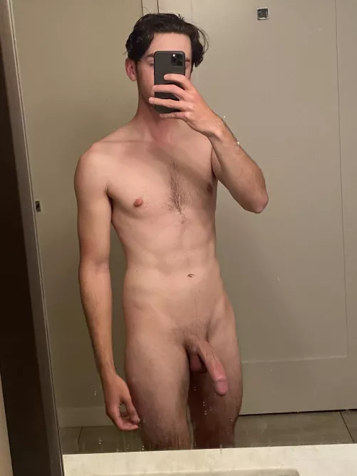 23[M] starting to get my body back!
