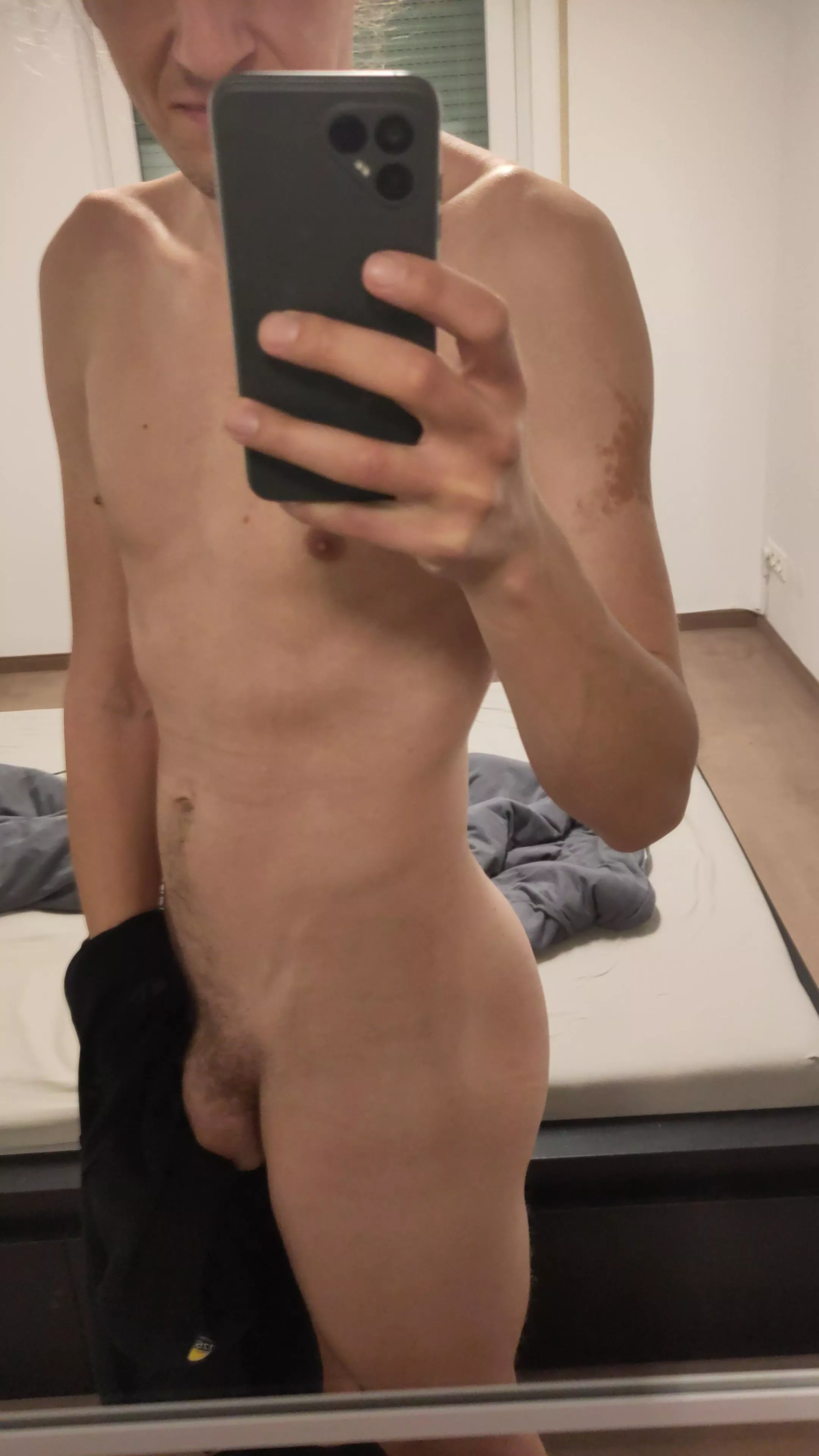 [32] [M] What do you think of German guys? :)