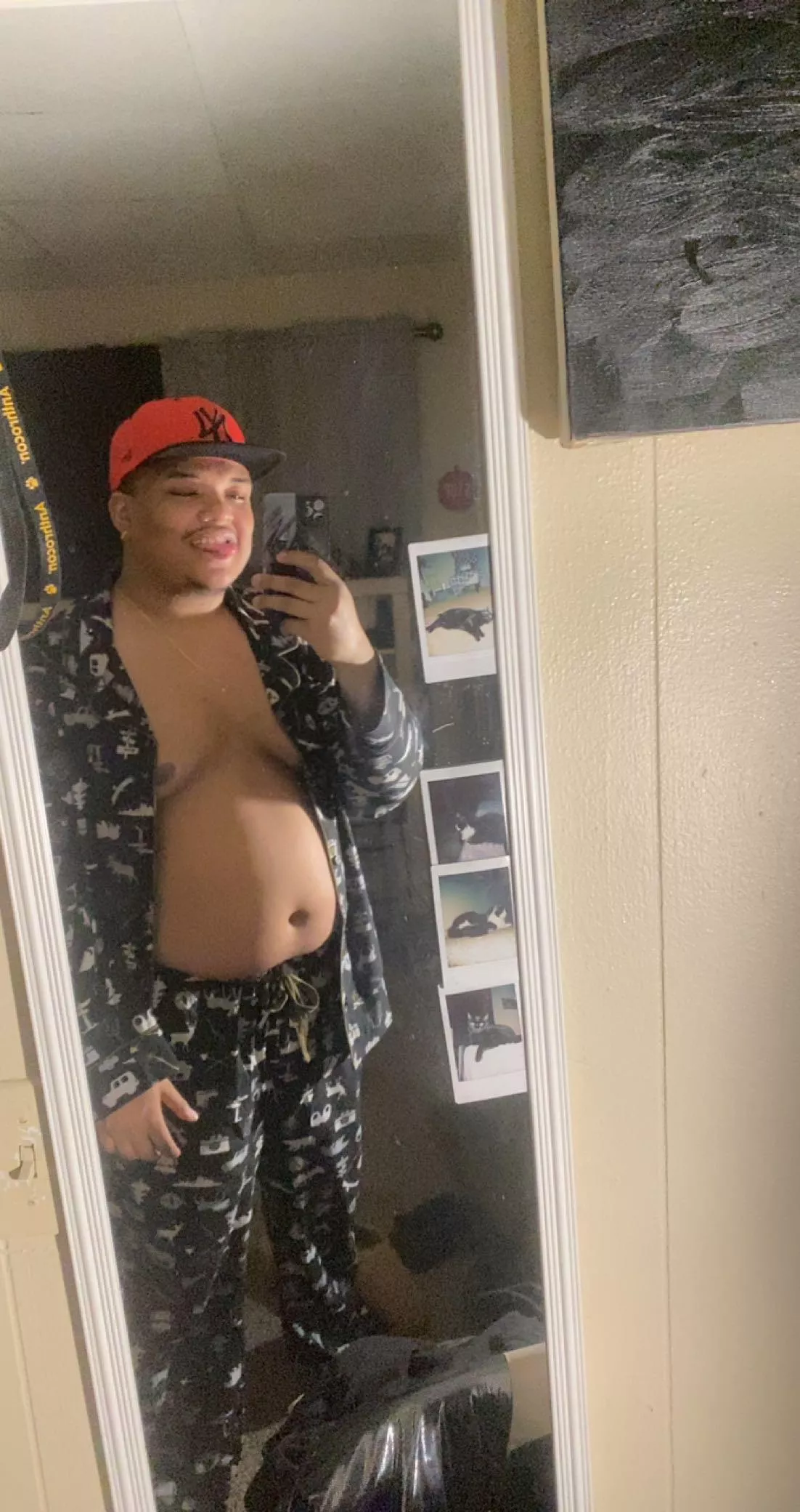 Ah Since winter is over now… I guess no one likes big bellies anymore 🤷🏾‍♂️