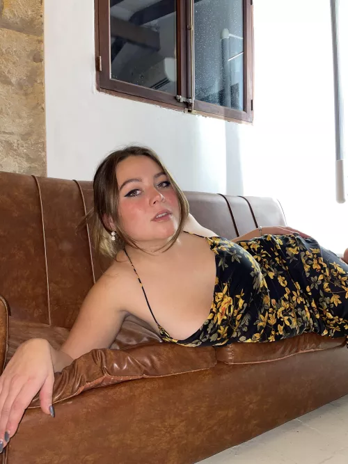 Casual photoshoot in the couch