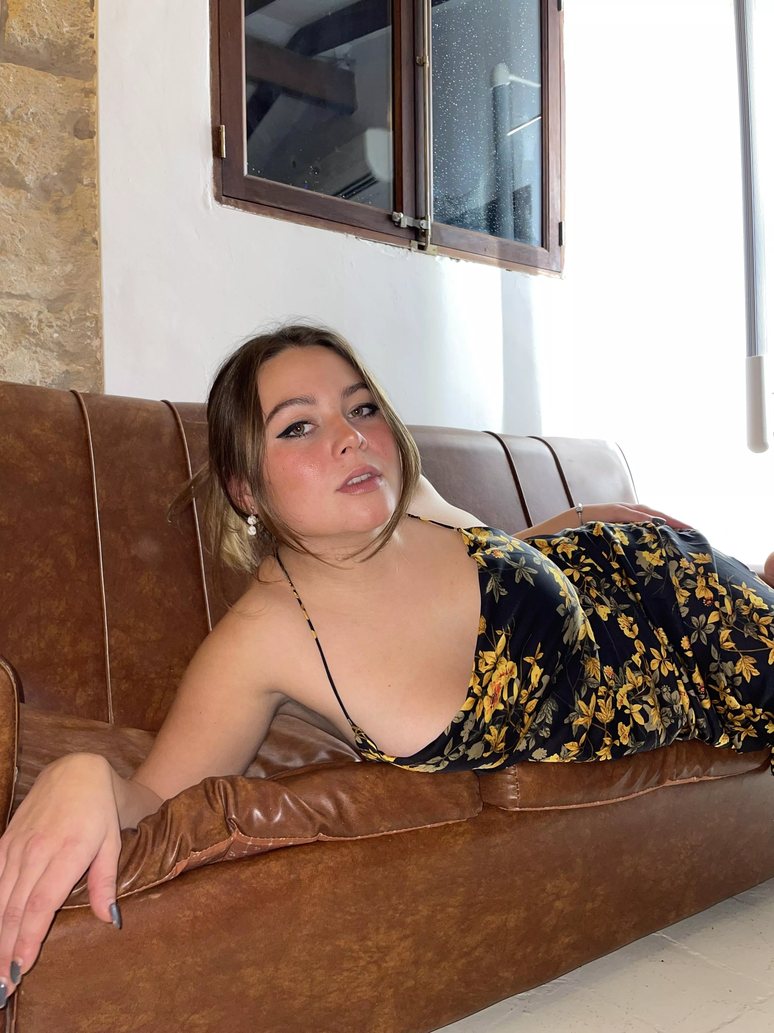 Casual photoshoot in the couch