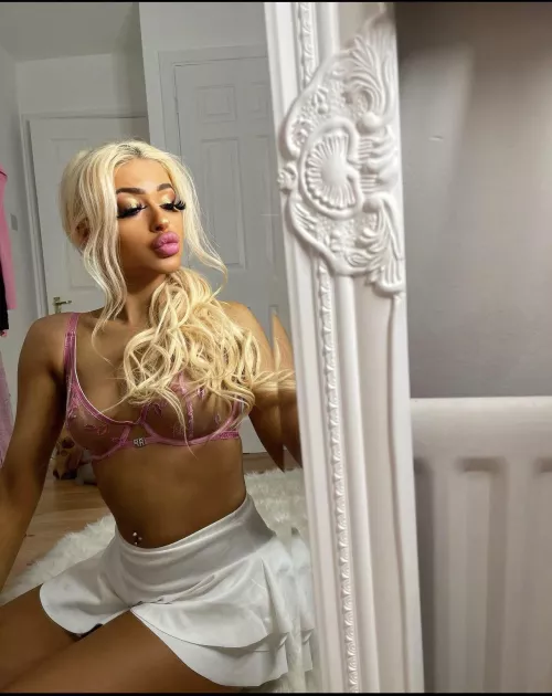 Chavs grow wings (fake eyelashes)