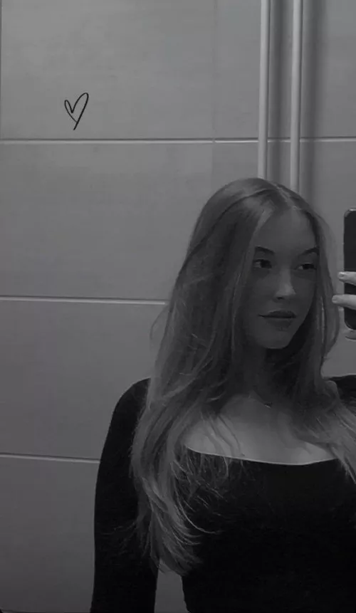 Do I look good in b&w?