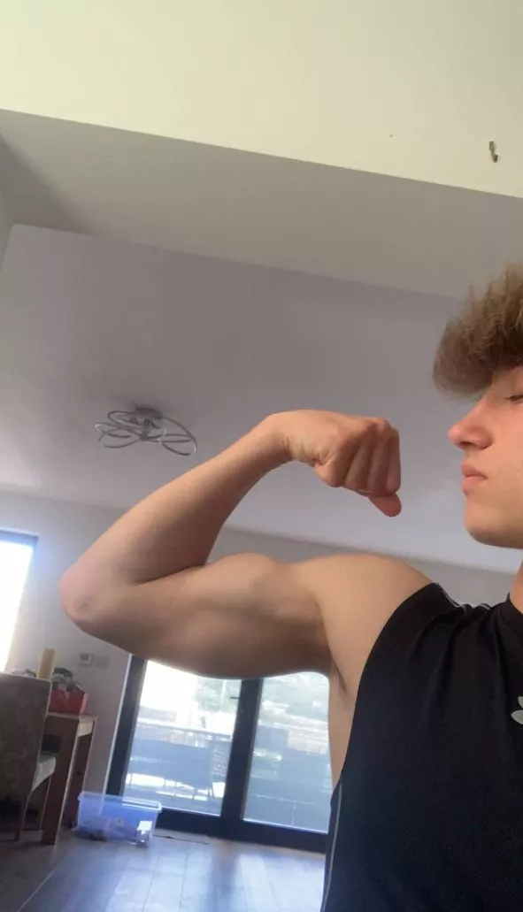 Do you like lean men?