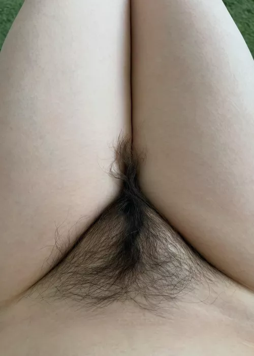 Do you want to see what lips my furry one hides?