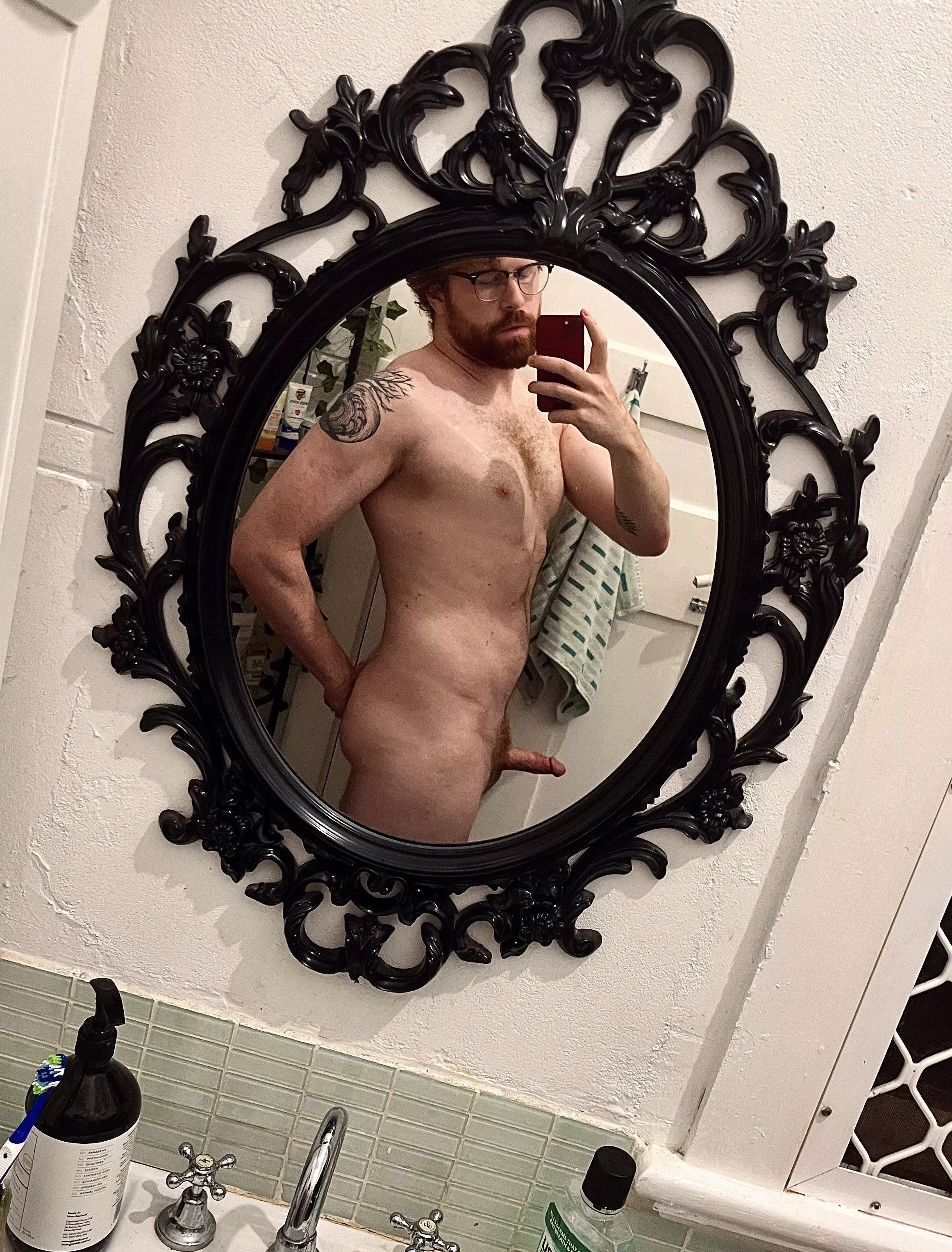 Don’t be fooled, it’s the geeky nerds that give the best dick!