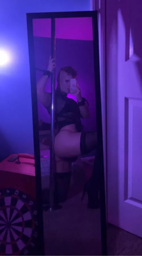 Feeling submissive, dare I said breedable.