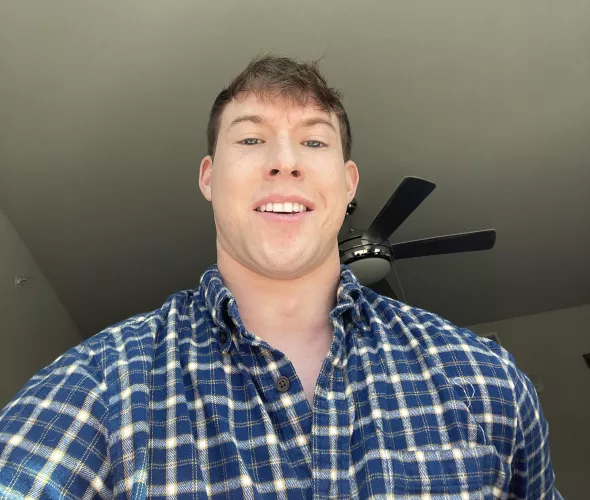 Friendly reminder to be all that you can be today! 😄🫶🏼