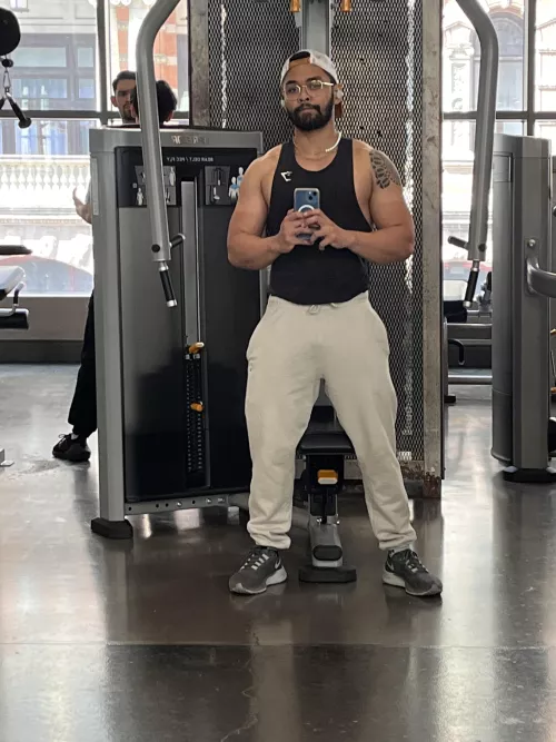 How’s my gym outfit 🥴