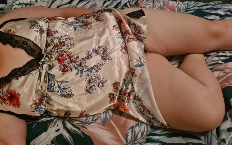 I'm obsessed with finding another woman for my husband