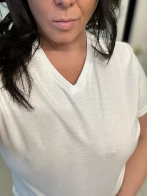 It's finally t-shirt weather!