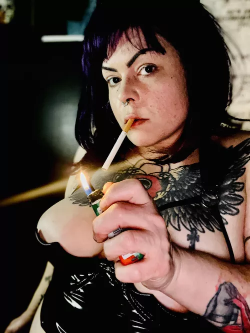 Light up in the middle of the day💋