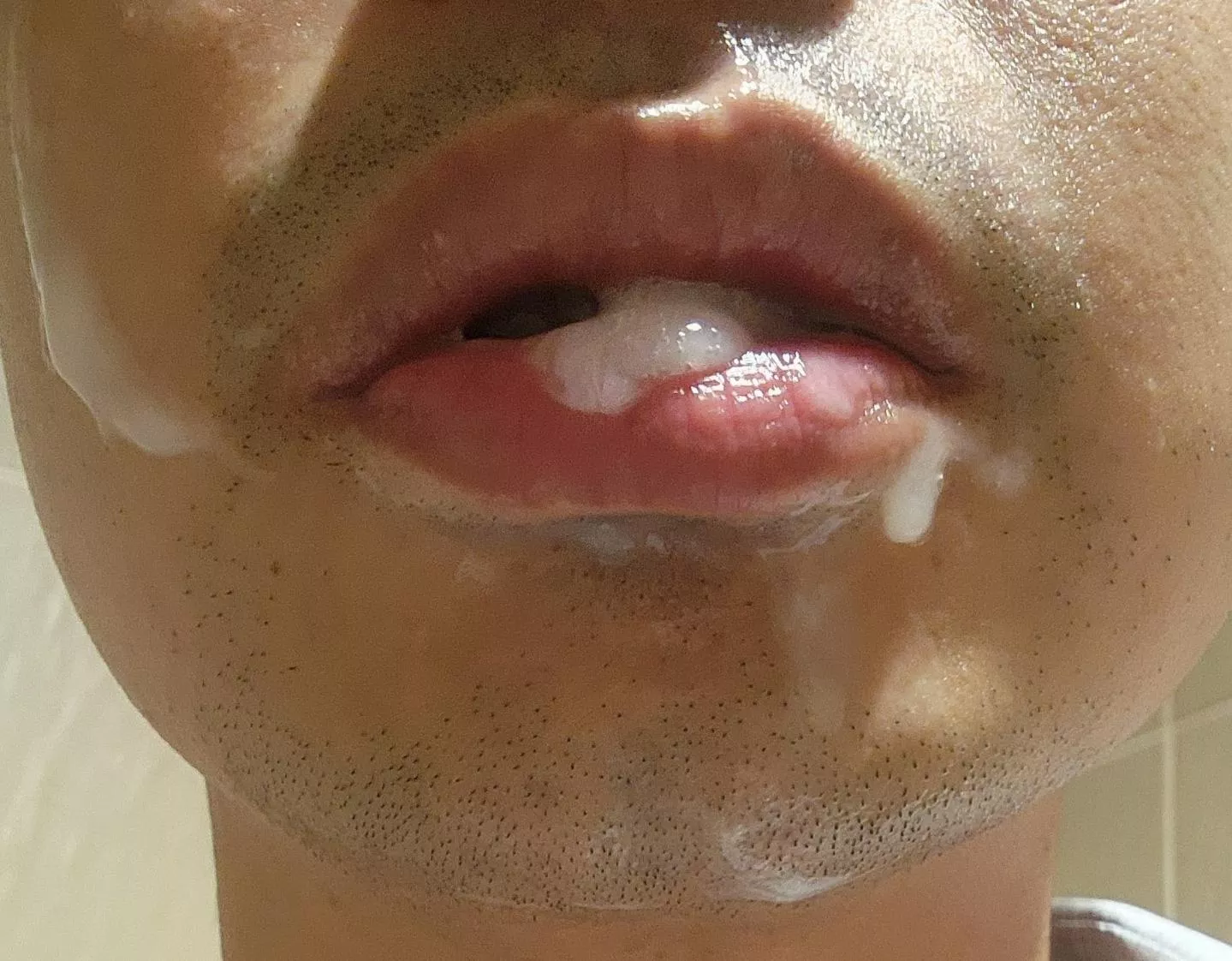 Lips, face, and jizz...