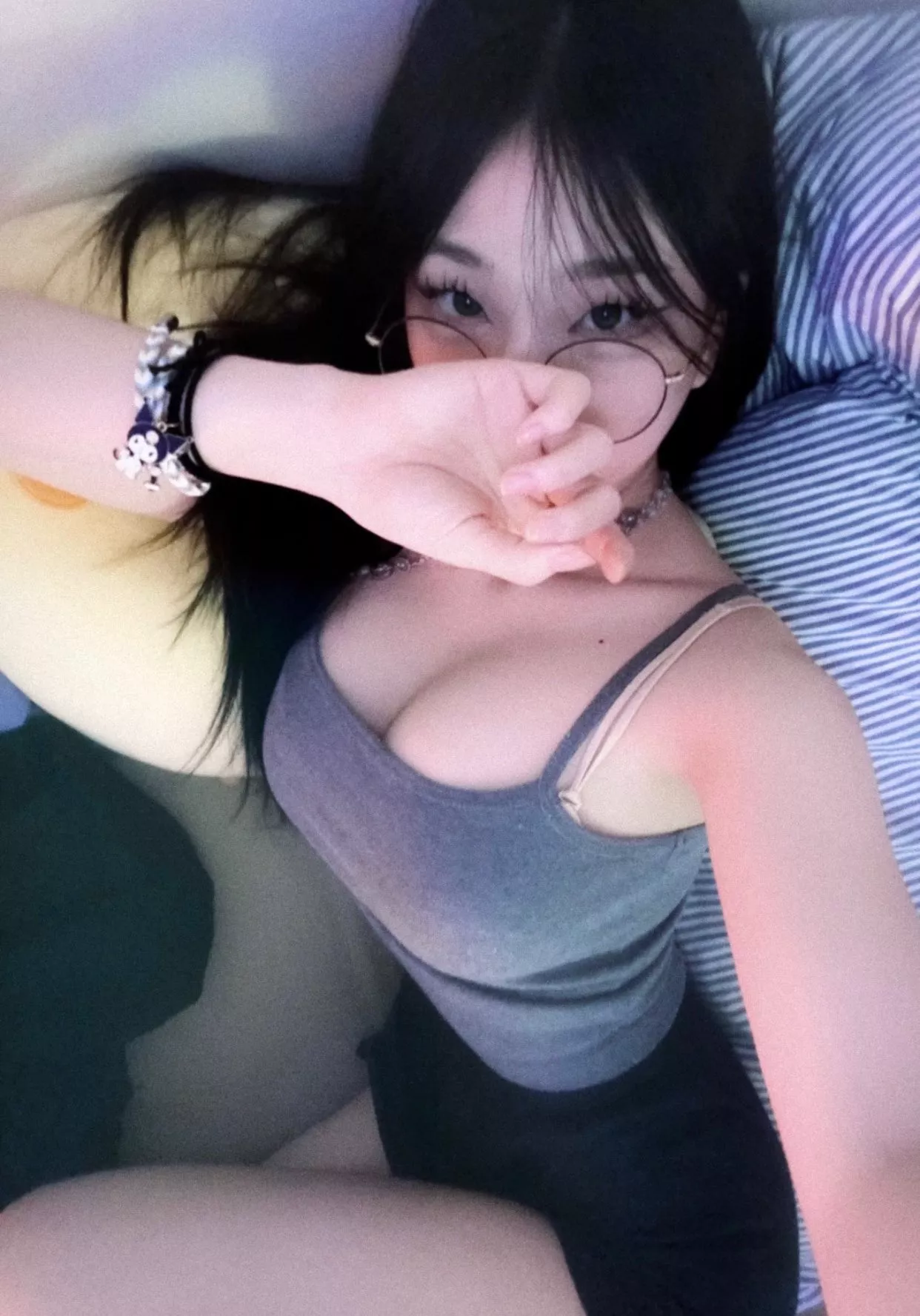 Make me jerk and cum to Yurasweb