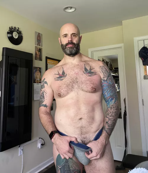 Morning!! What have you done this week to improve? Take this day and do something!! Happy #humpday