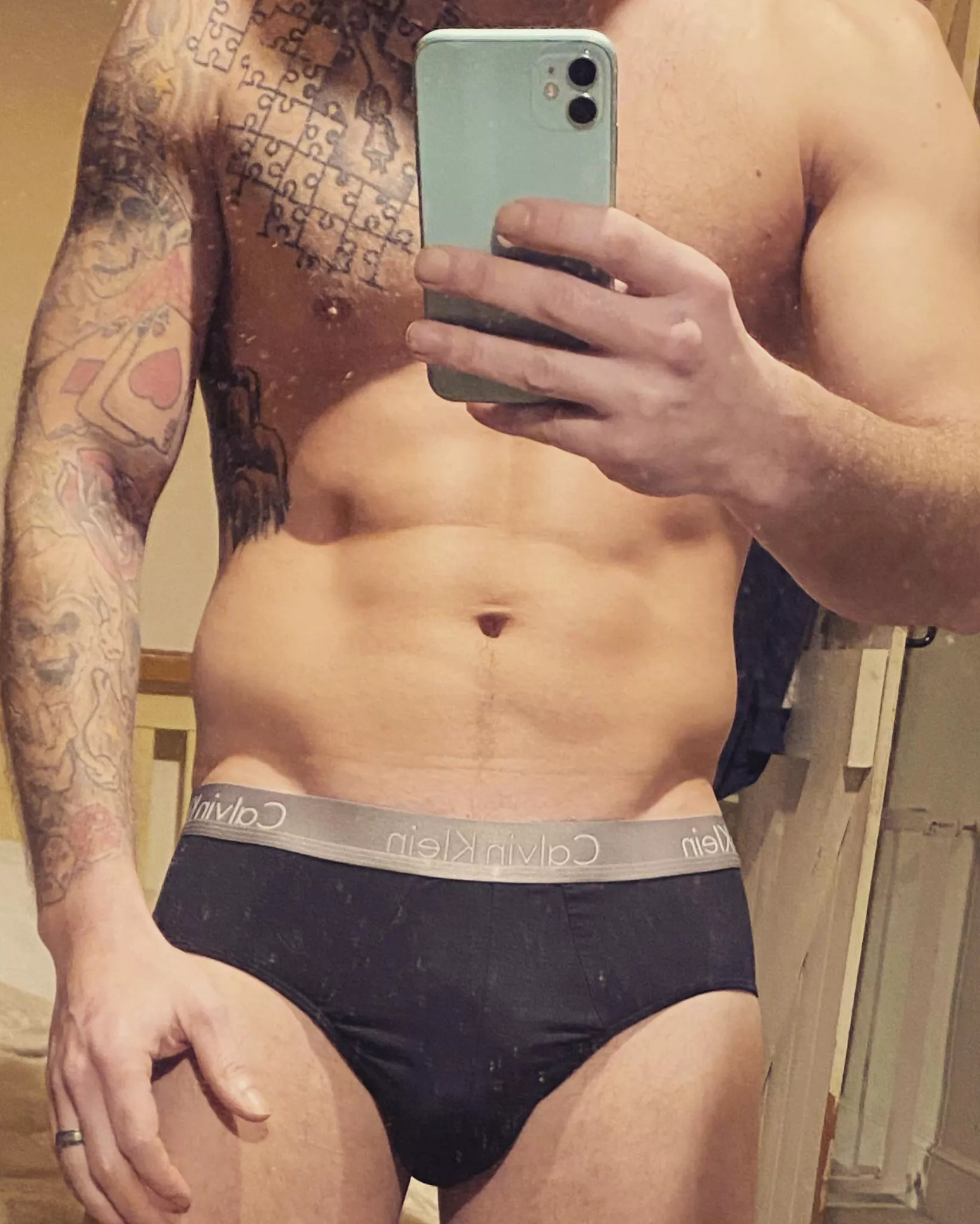 My bed is broken… can I share yours? 😉😈