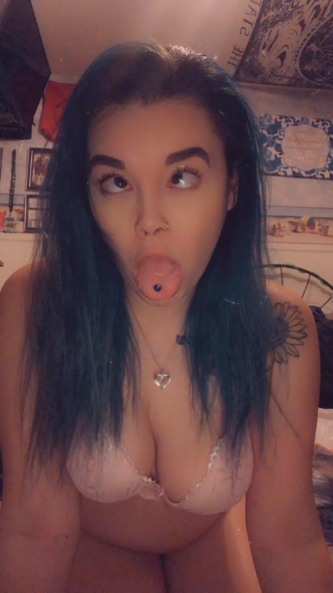 My face was made for your cum 😜👅💦
