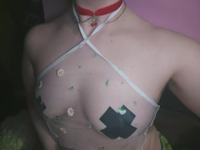 new cherry choker, hope you like it as much as I do