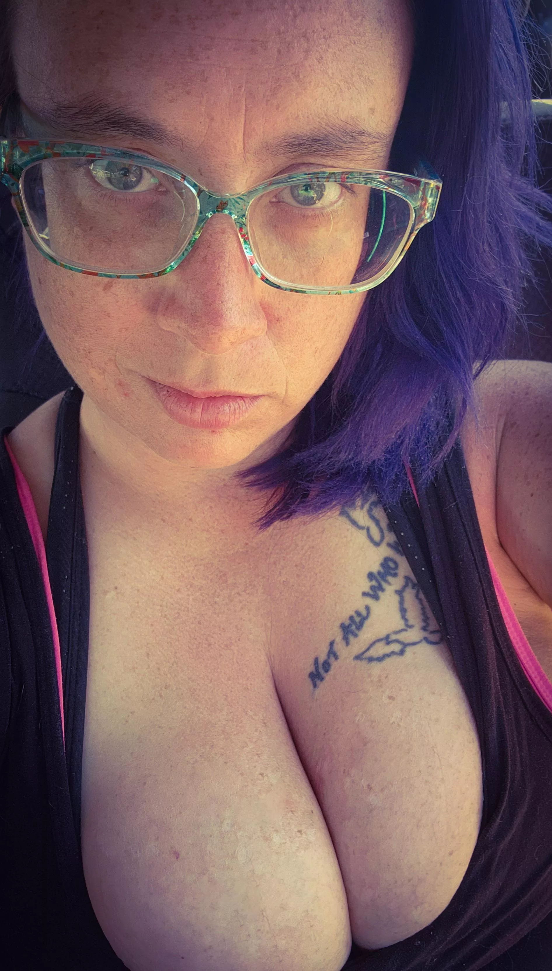 New here;) Happy Tuesday!