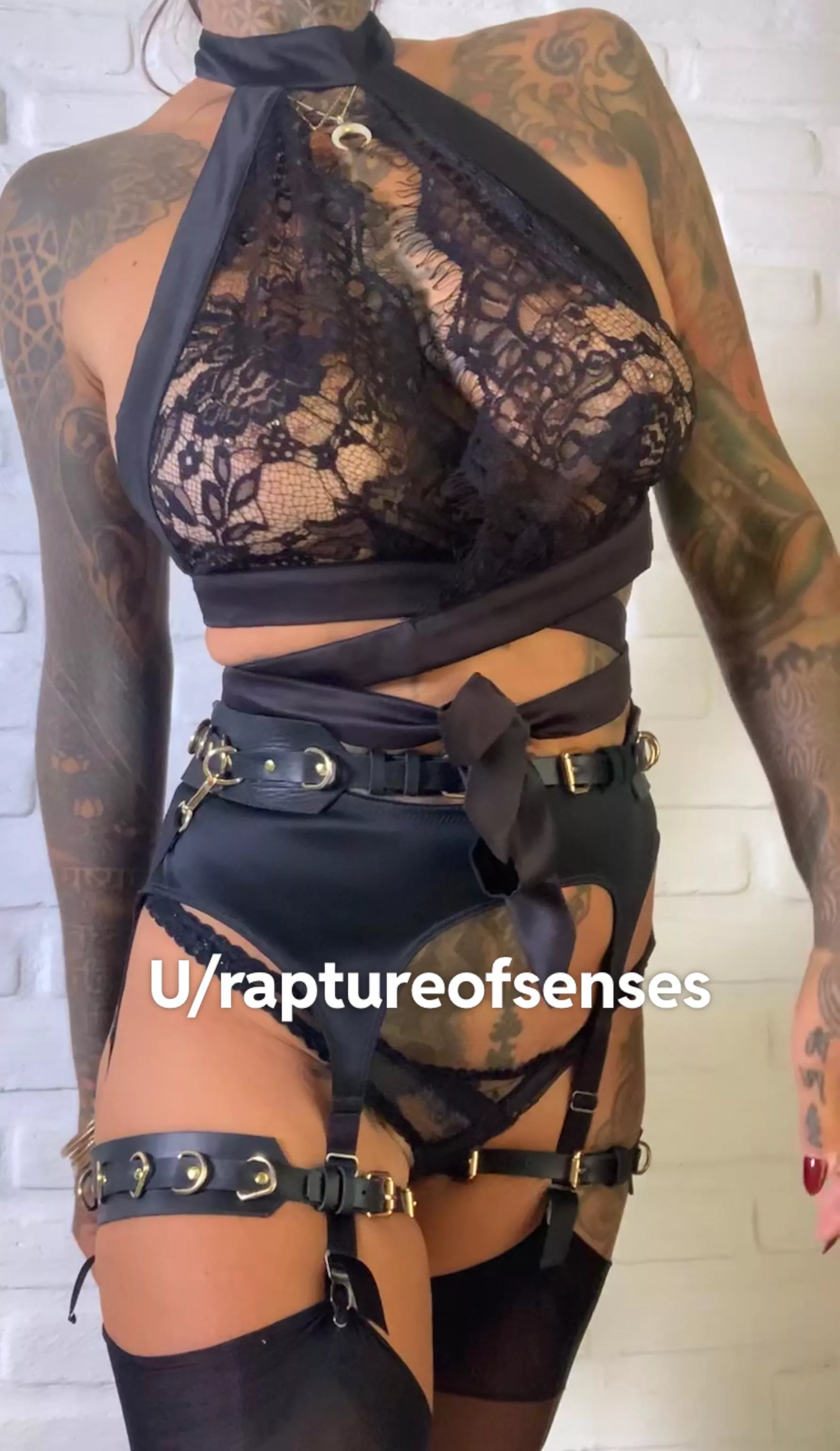 Plenty of tattoos here ;)