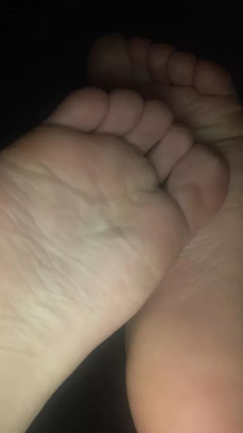 Rate my feet : )