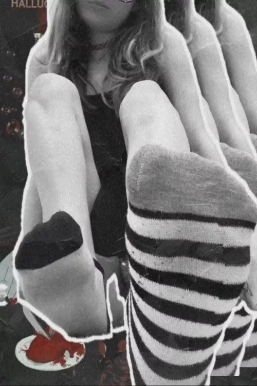 [selling] POV: Your goth gf sent you these~ Selling sweaty panties/bras/socks and more