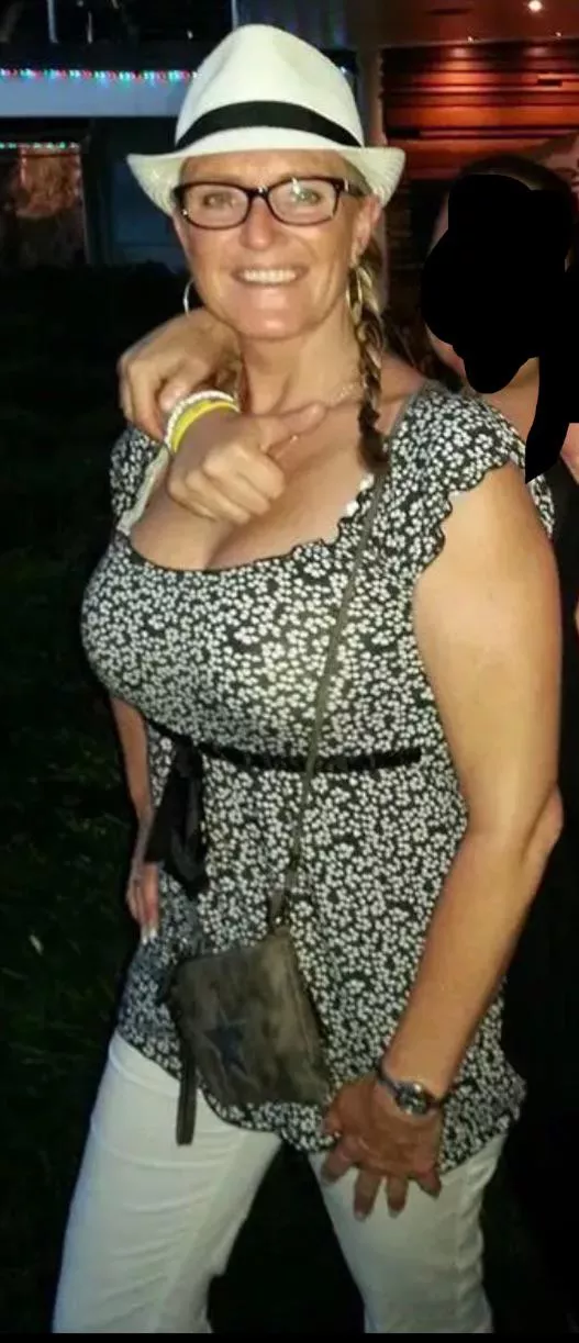Sexy MILF with perfect big tits
