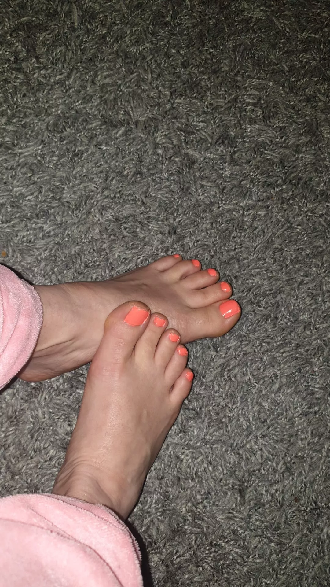 Smelly feet waiting for you cum