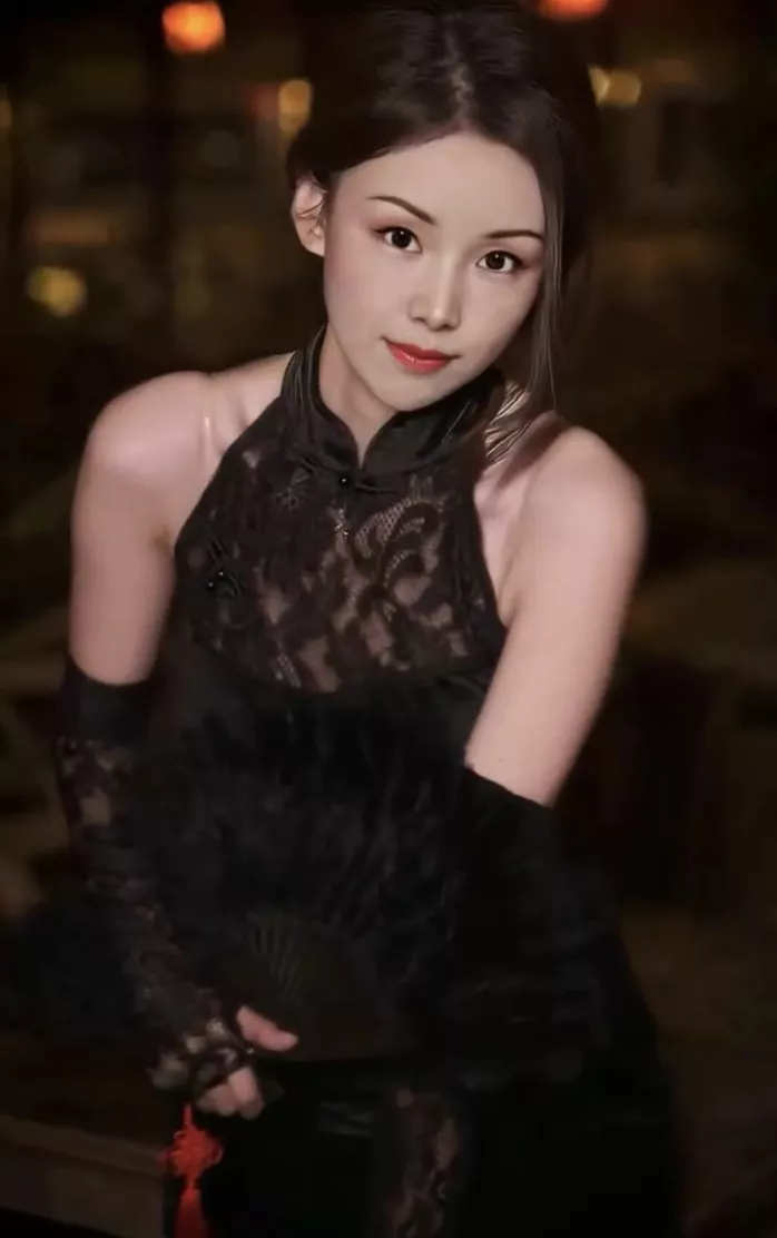 Stunning lady from Singapore