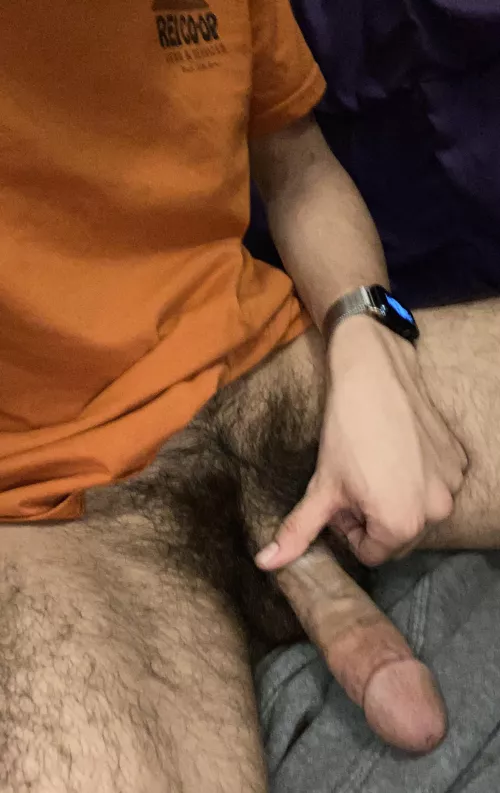 21 m hairy stoner college bator bro looking for similar dudes on snap