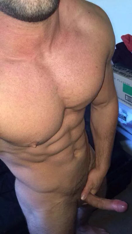 22 muscular dude ohio @alex_smith4955