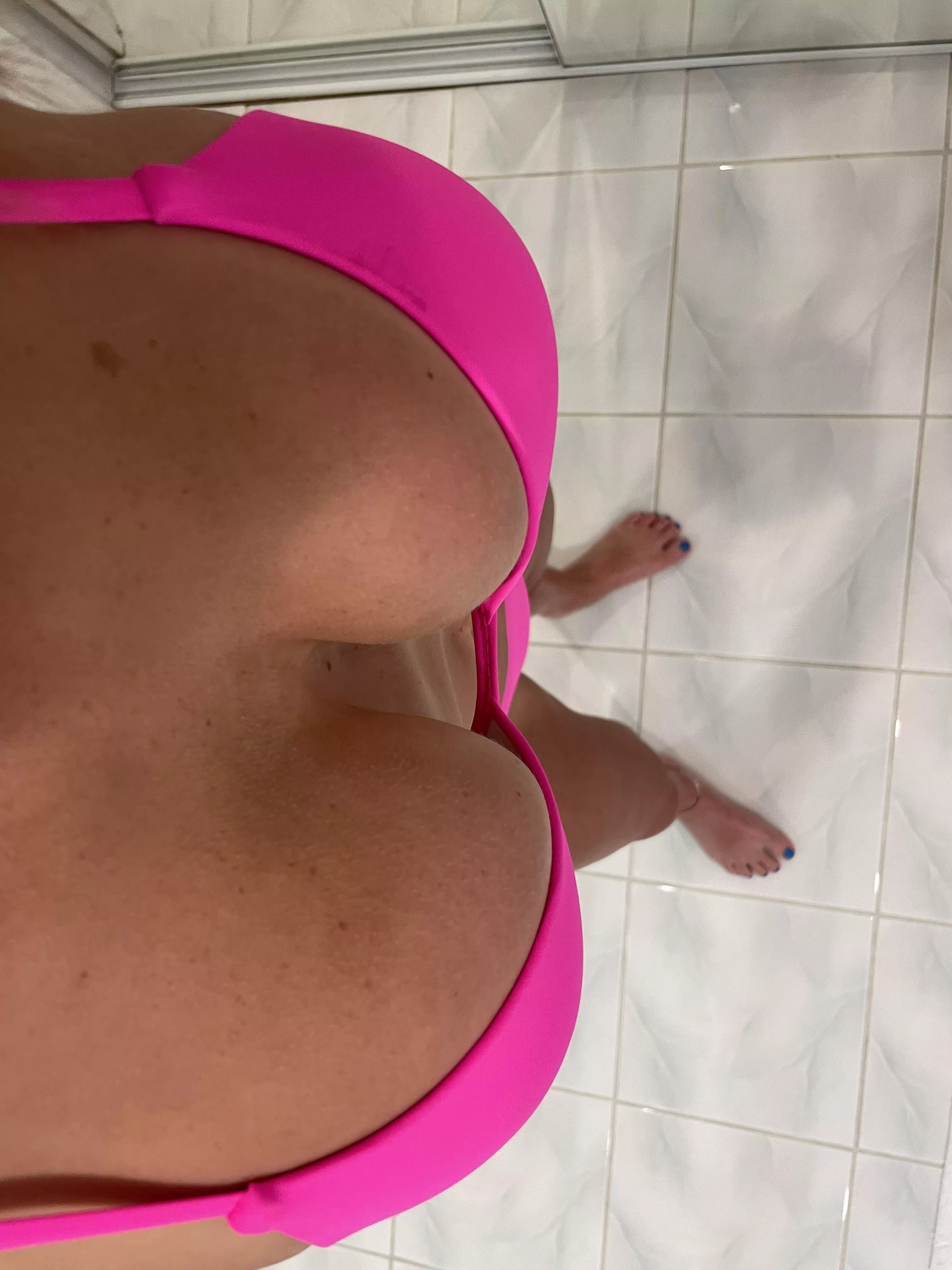 A little Bikini POV for you! Hot mom POV!