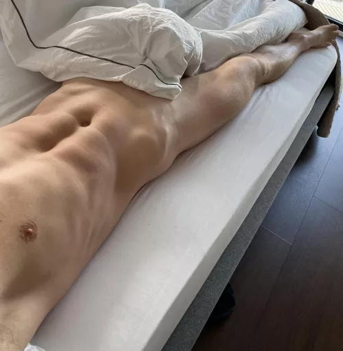 Abdominal muscle in bed