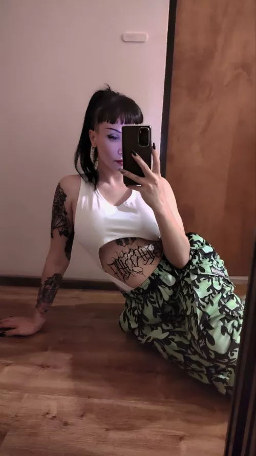 can a milf dress like that?