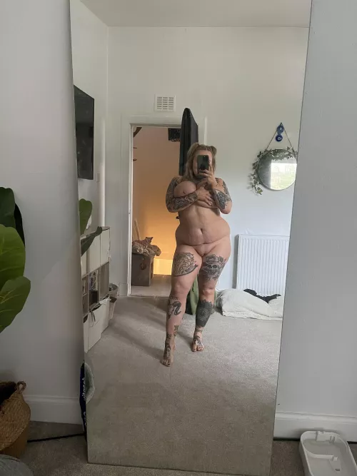 curves for days 🌶️💦