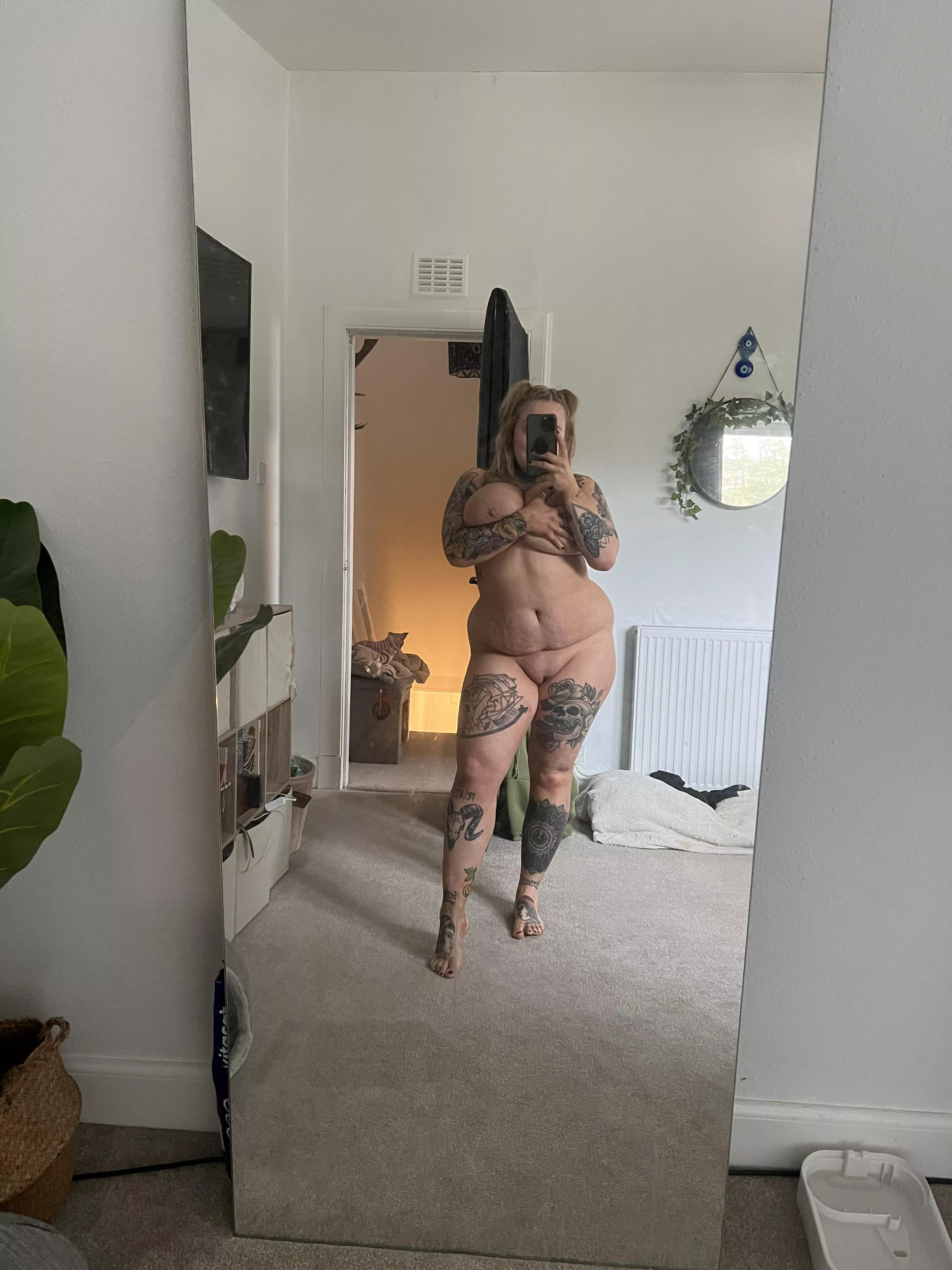 curves for days 🌶️💦