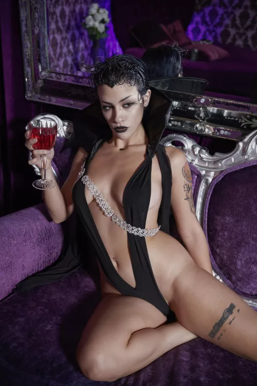 Dark Lily Cosplay Legend 1985 by Mars X Suicide