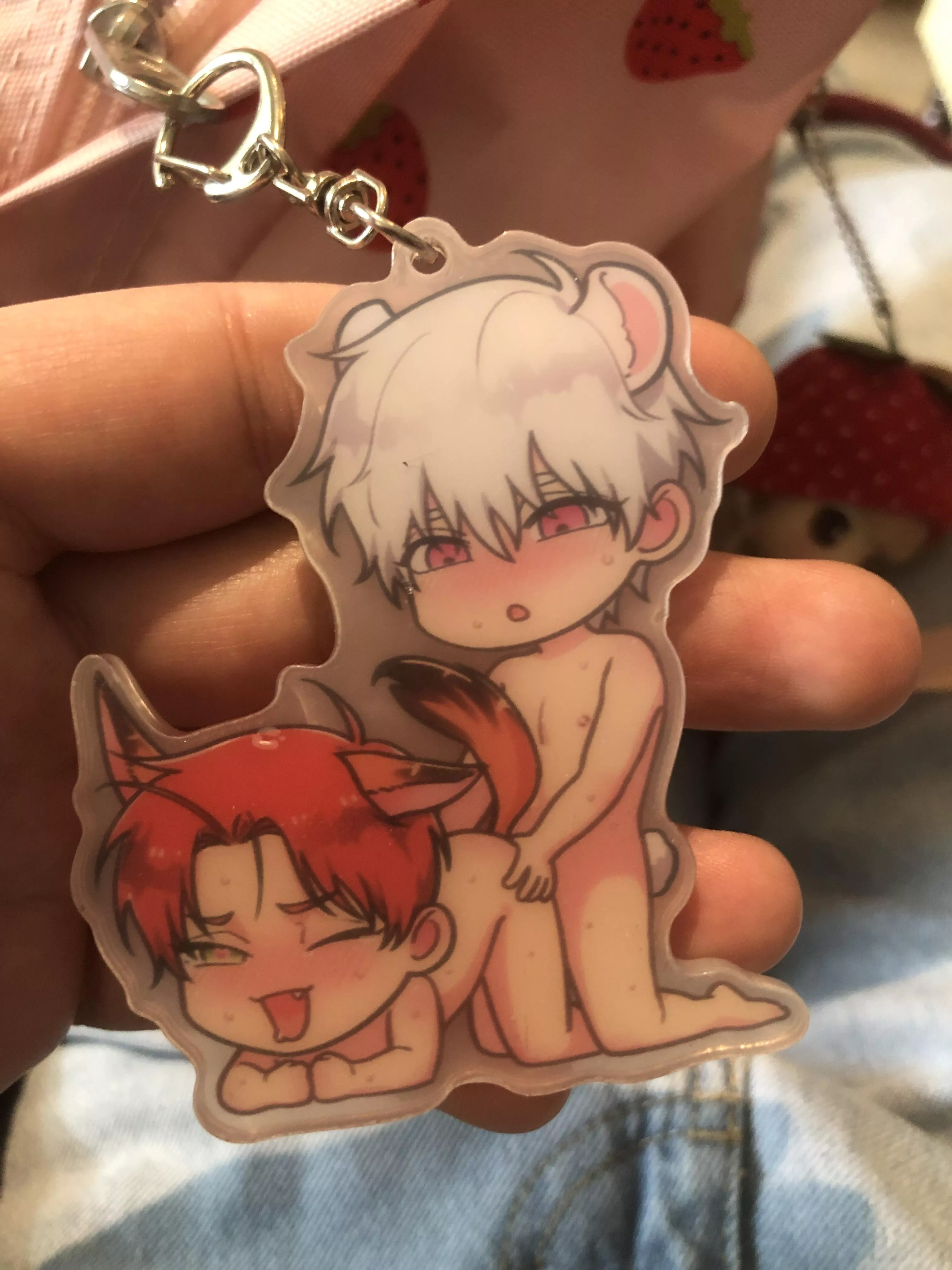 Got this yaoi keychain😂