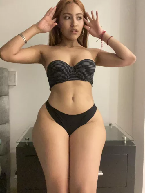 i hope your gf doesn't catch you looking 😏