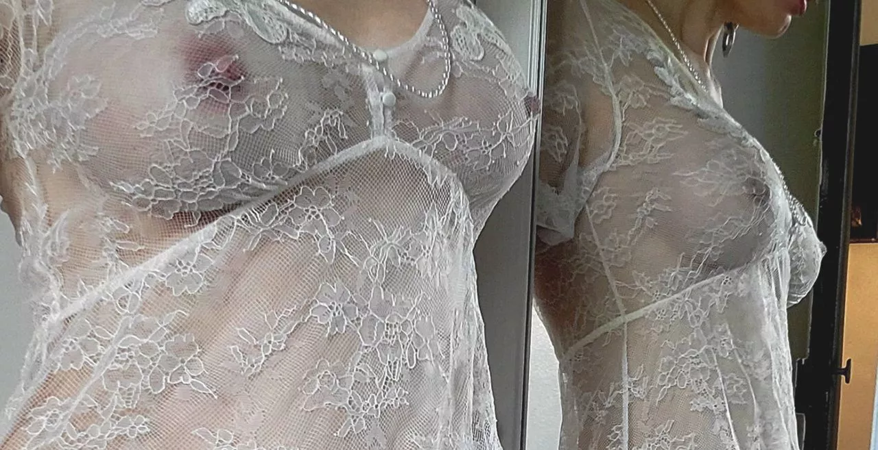 i love to feel your hands on my body