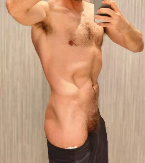 I need ideas for pics, any thoughts?