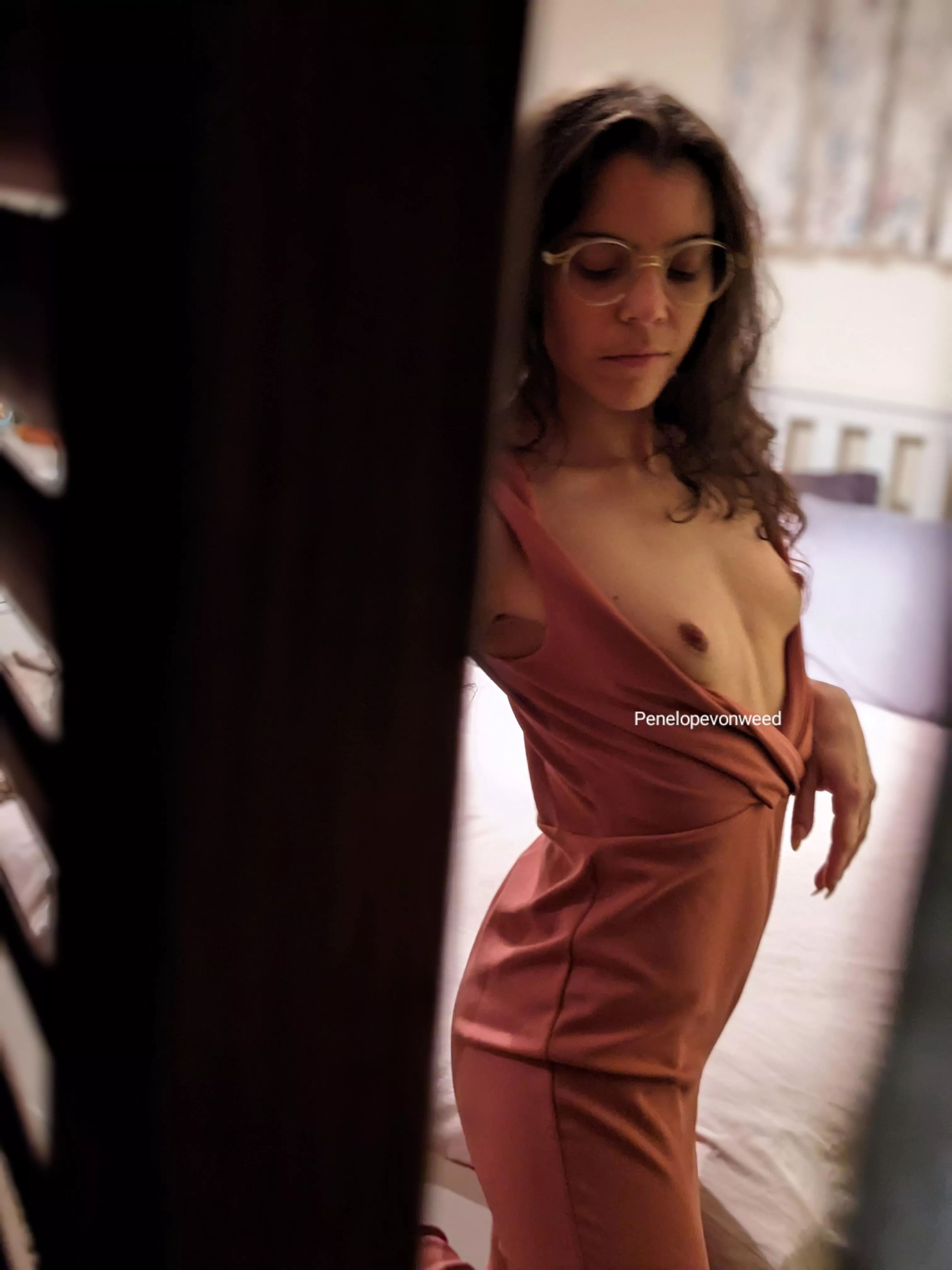 I picked the outfit with the most access. I hope that's okay with you 😍😘