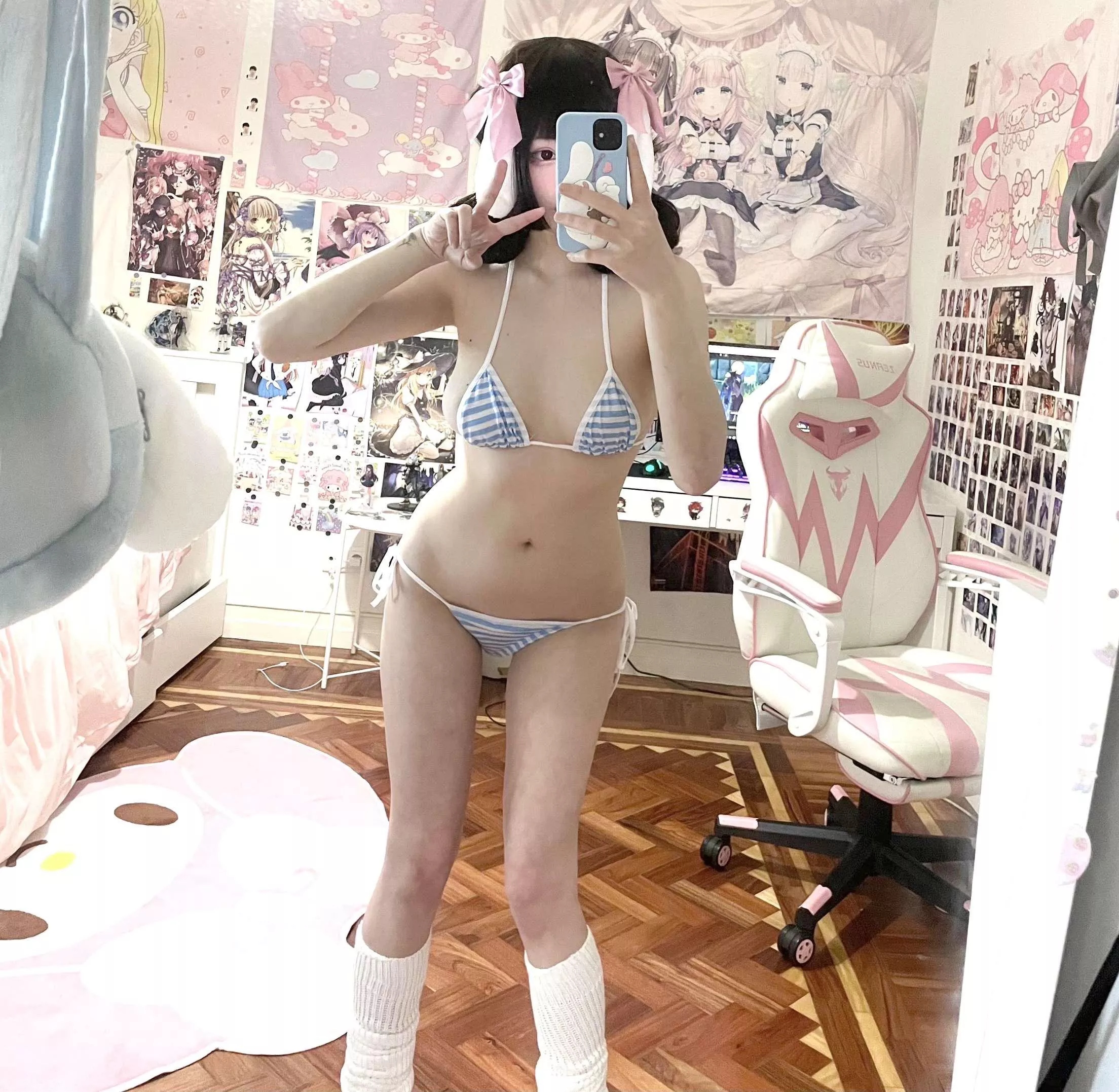 I think I’m the only bunny girl u need ;)