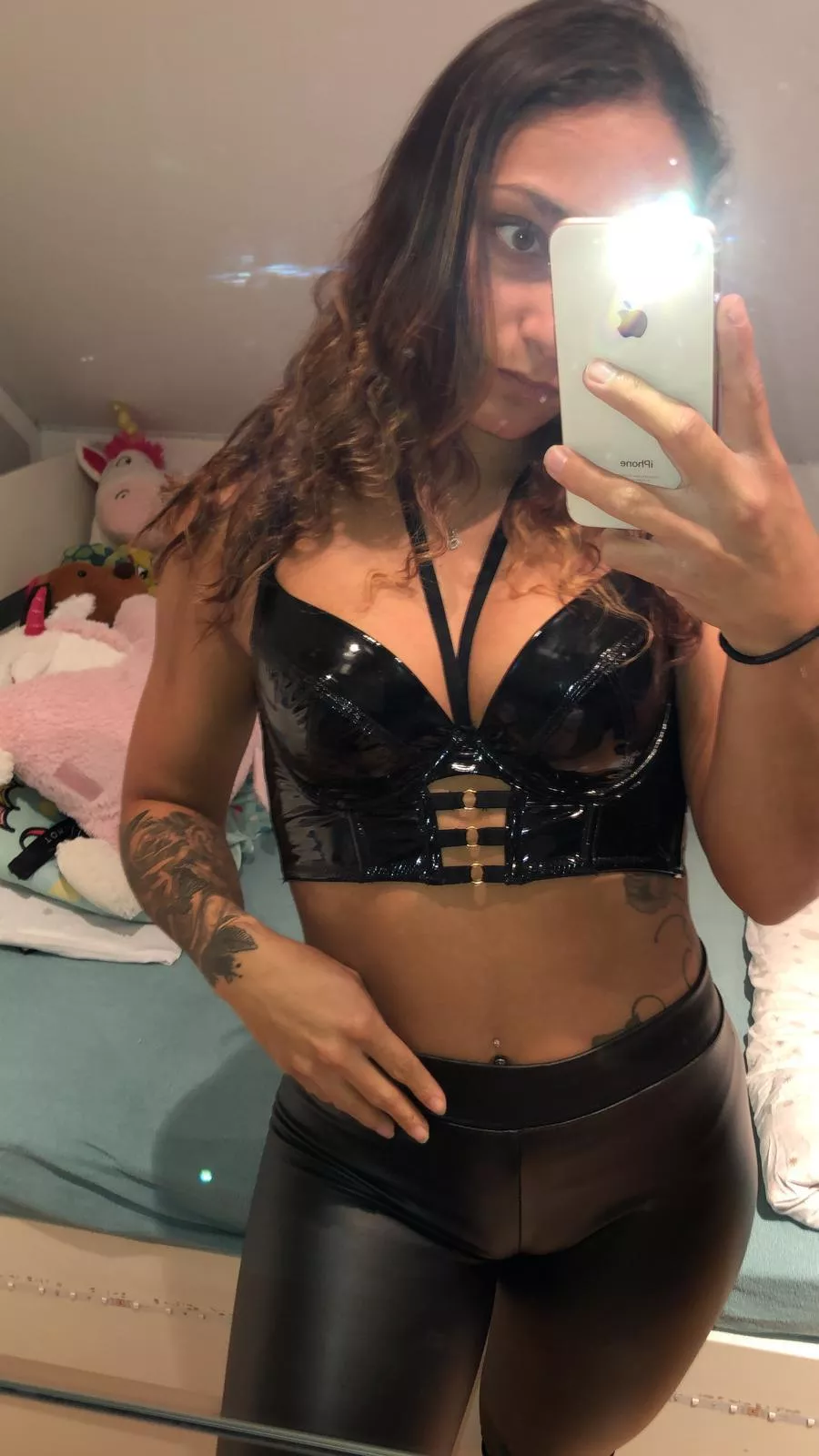 I wanna play can I play whit you ?